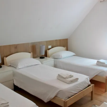 Villino Colussi * リニャーノ・サッビアドーロ